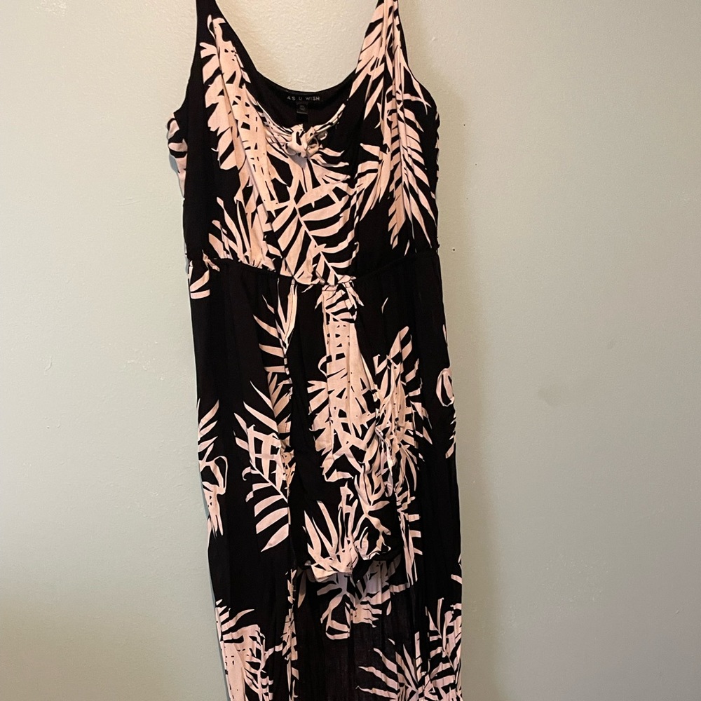 Maxi dress black/white palm tree leafs.
